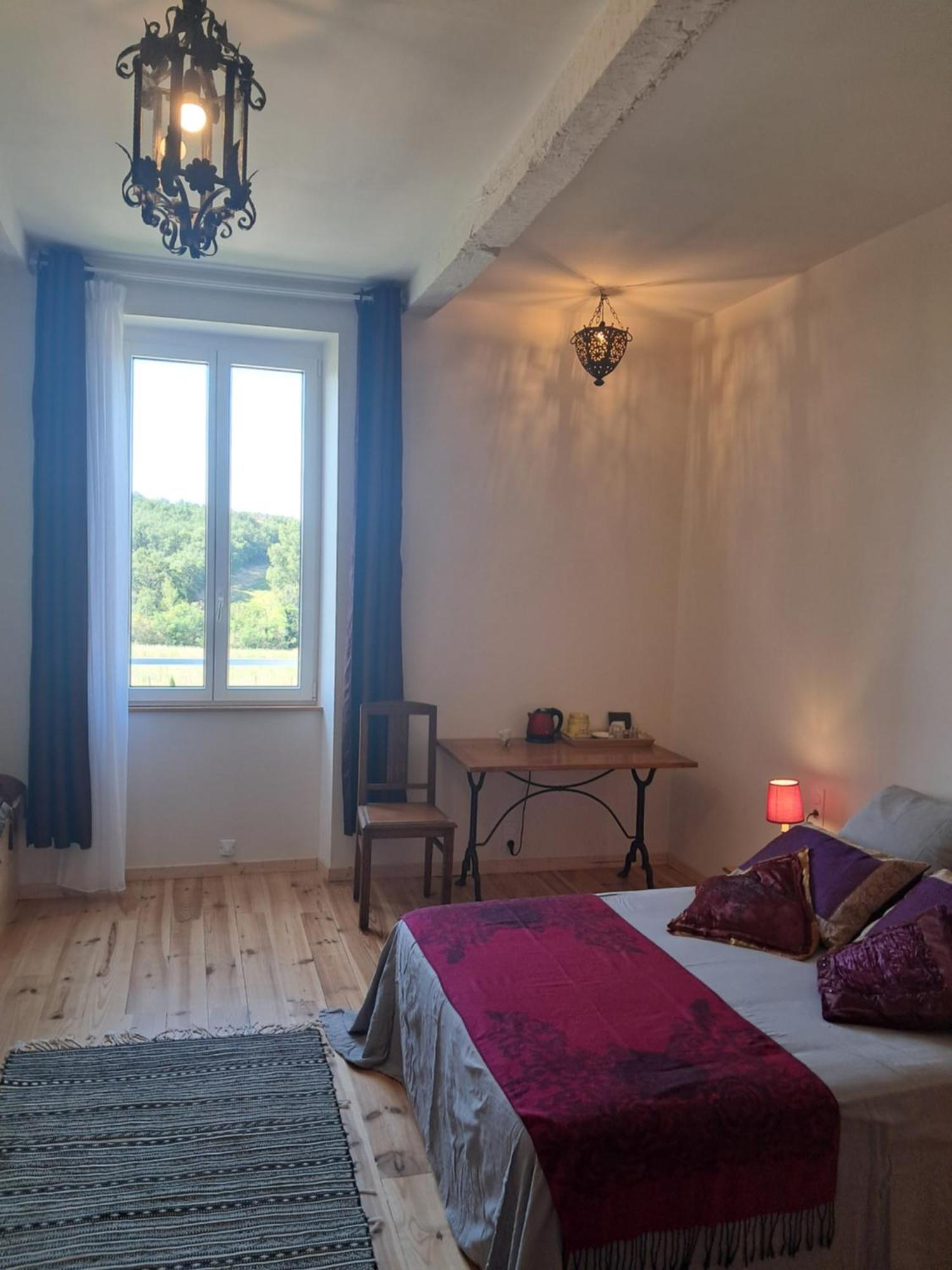 Aux Roses De Cedres Chambre Savane Salvagnac 外观 照片